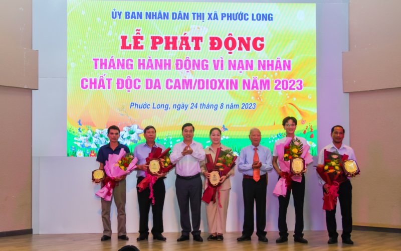 Phát động Tháng hành động vì nạn nhân da cam/dioxin