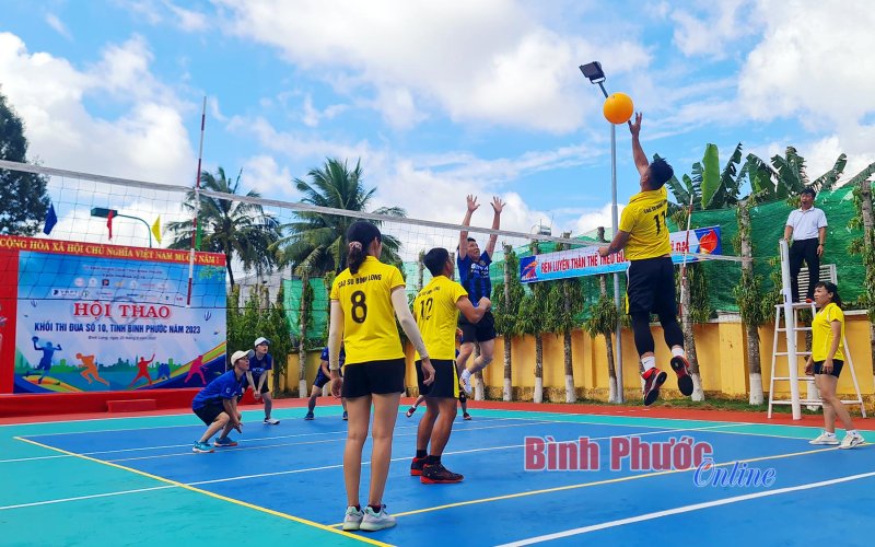 Sôi nổi hội thao Khối thi đua số 10