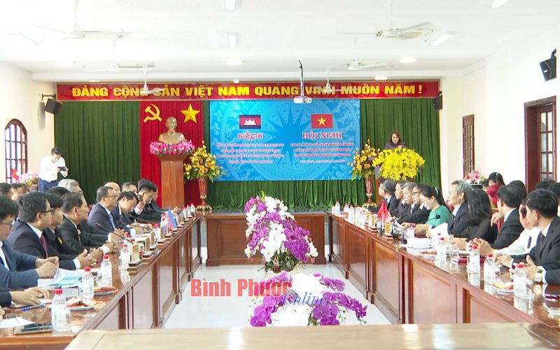 Tăng cường hợp tác giữa Tòa án nhân dân tỉnh Bình Phước với Tòa án sơ thẩm các tỉnh giáp biên Vương quốc Campuchia