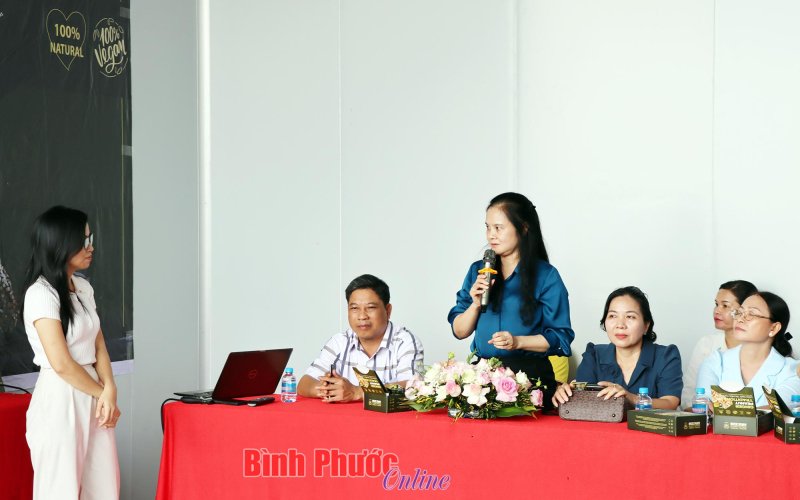 Tạo điều kiện để phụ nữ ứng dụng khoa học vào sản xuất