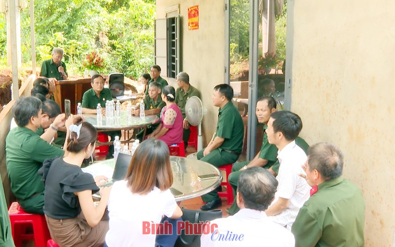 Trao nhà nghĩa tình cựu chiến binh 