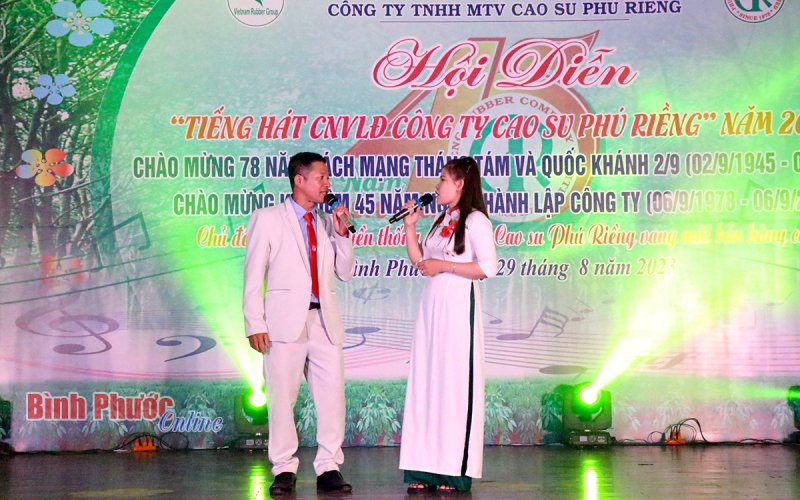 “Tự hào truyền thống 45 năm - Cao su Phú Riềng vang mãi bản hùng ca”