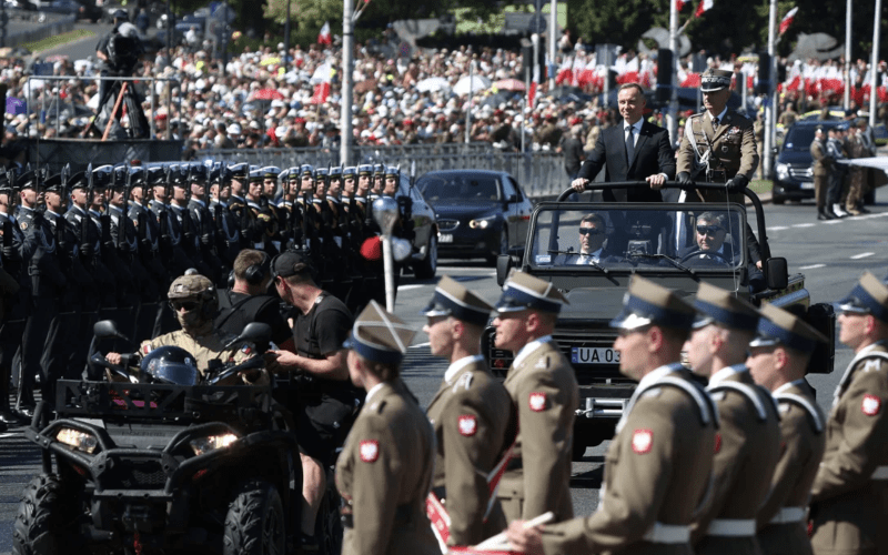 Vị thế mới của Ba Lan nhìn từ cuộc duyệt binh lớn nhất kể từ Chiến tranh Lạnh