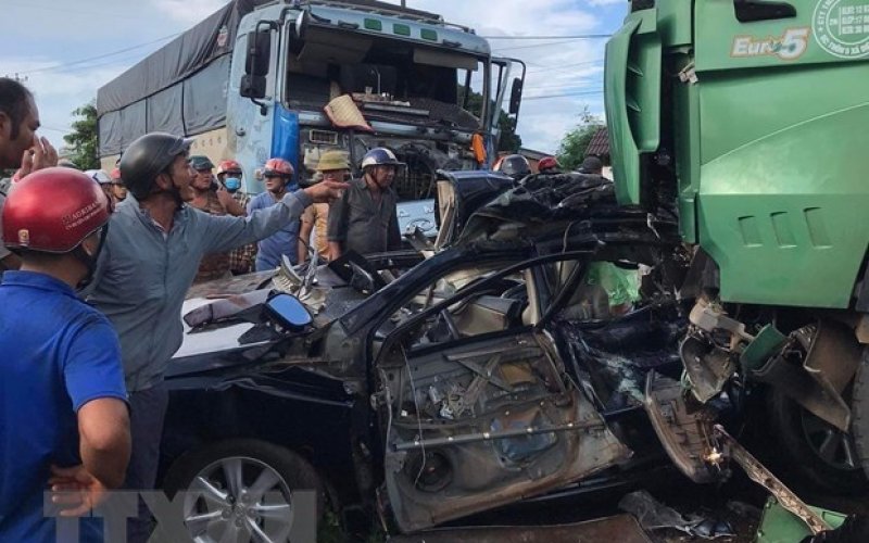 Vụ tai nạn tại Gia Lai: Tạm giữ hình sự tài xế xe tải Đinh Tiến Bình