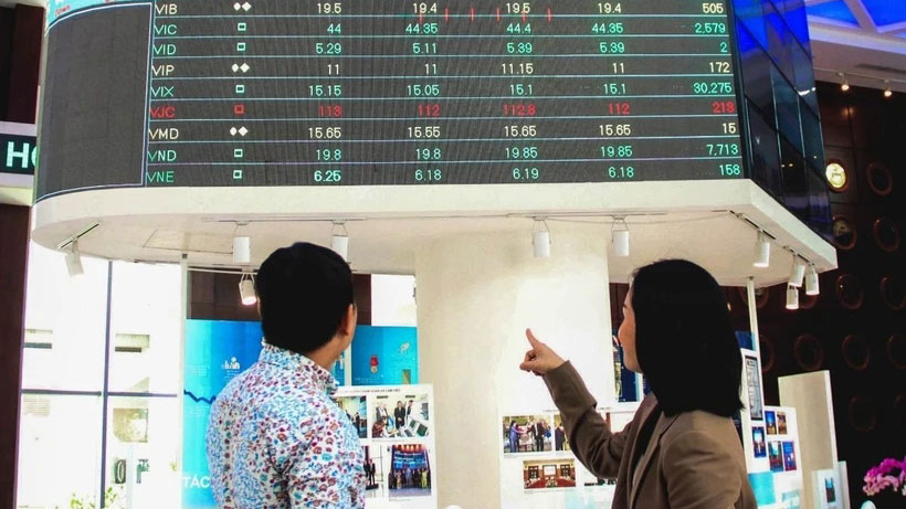 Bảo vệ quyền lợi của các nhà đầu tư khi cổ phiếu bị hủy niêm yết