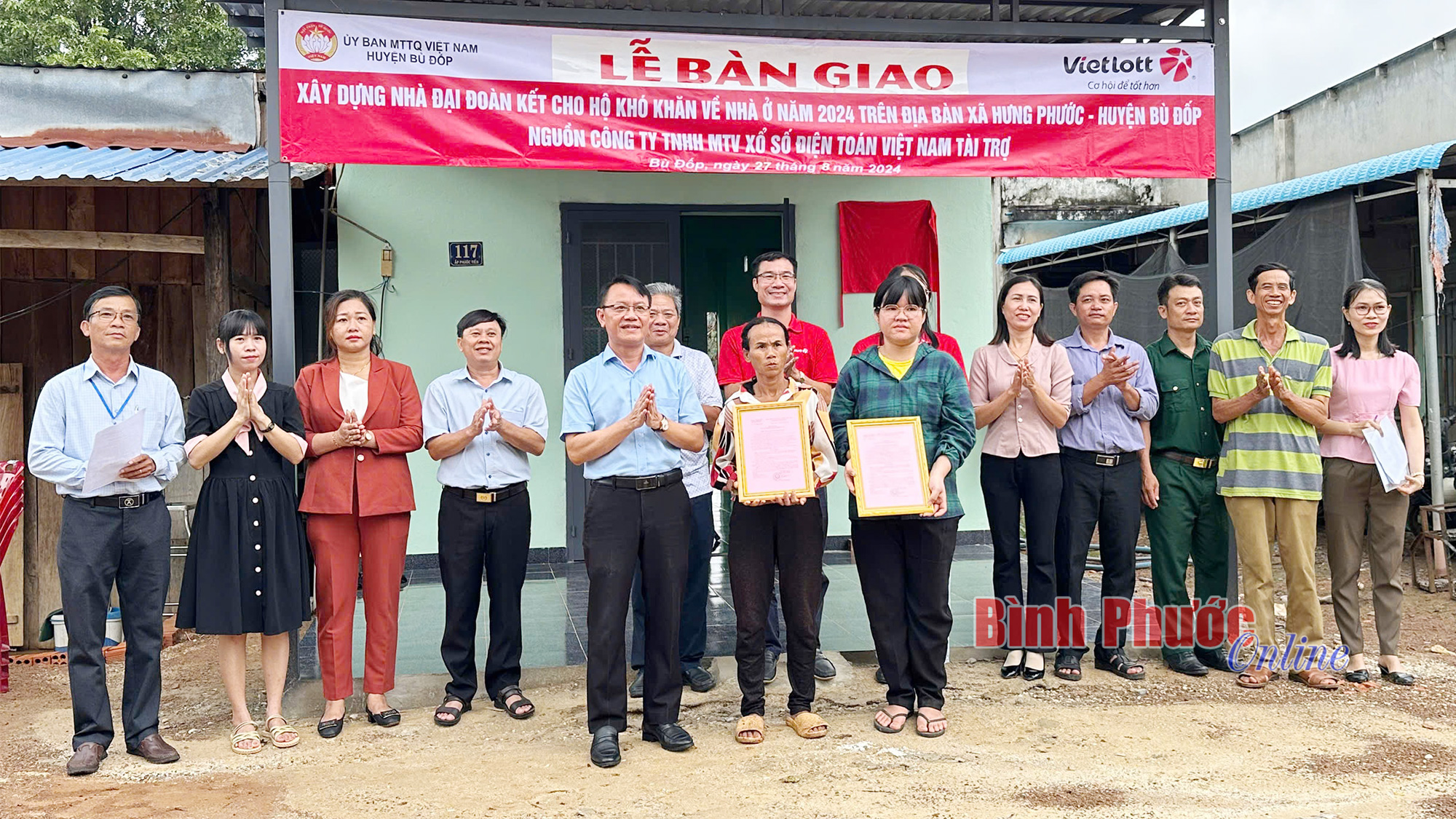 Bù Đốp: Thêm 2 căn nhà đại đoàn kết tặng hộ nghèo