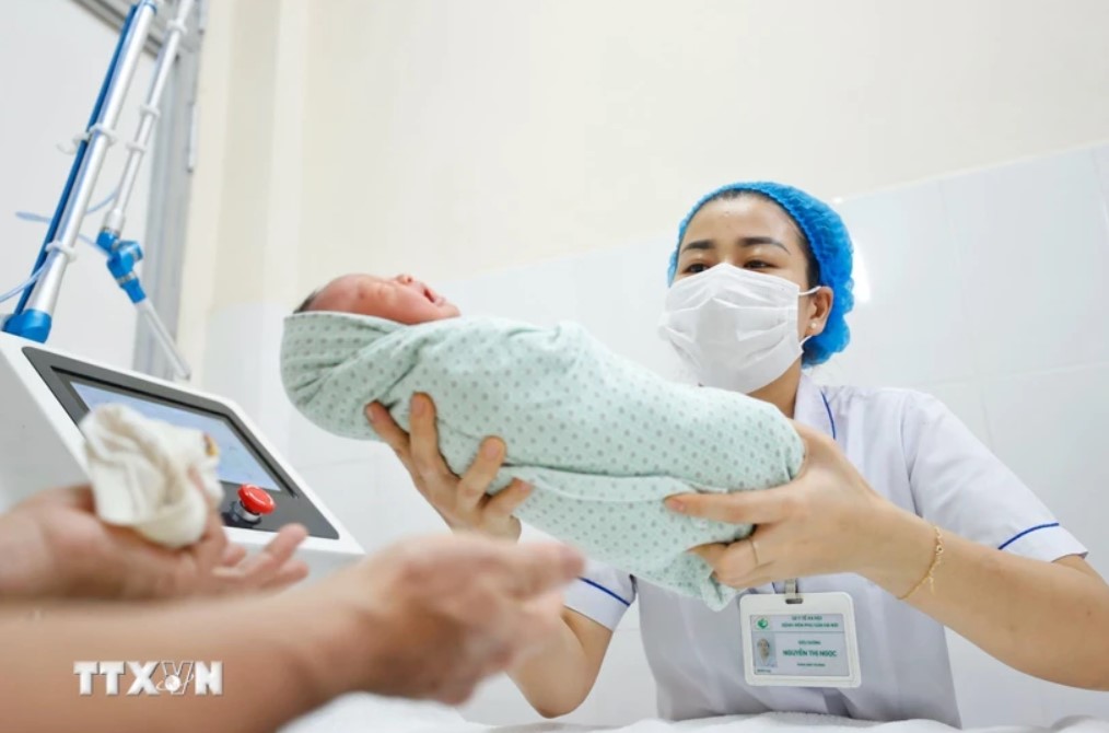 Cục Dân số: Đề xuất bỏ quy định mỗi cặp vợ chồng chỉ sinh từ 1đến 2 con