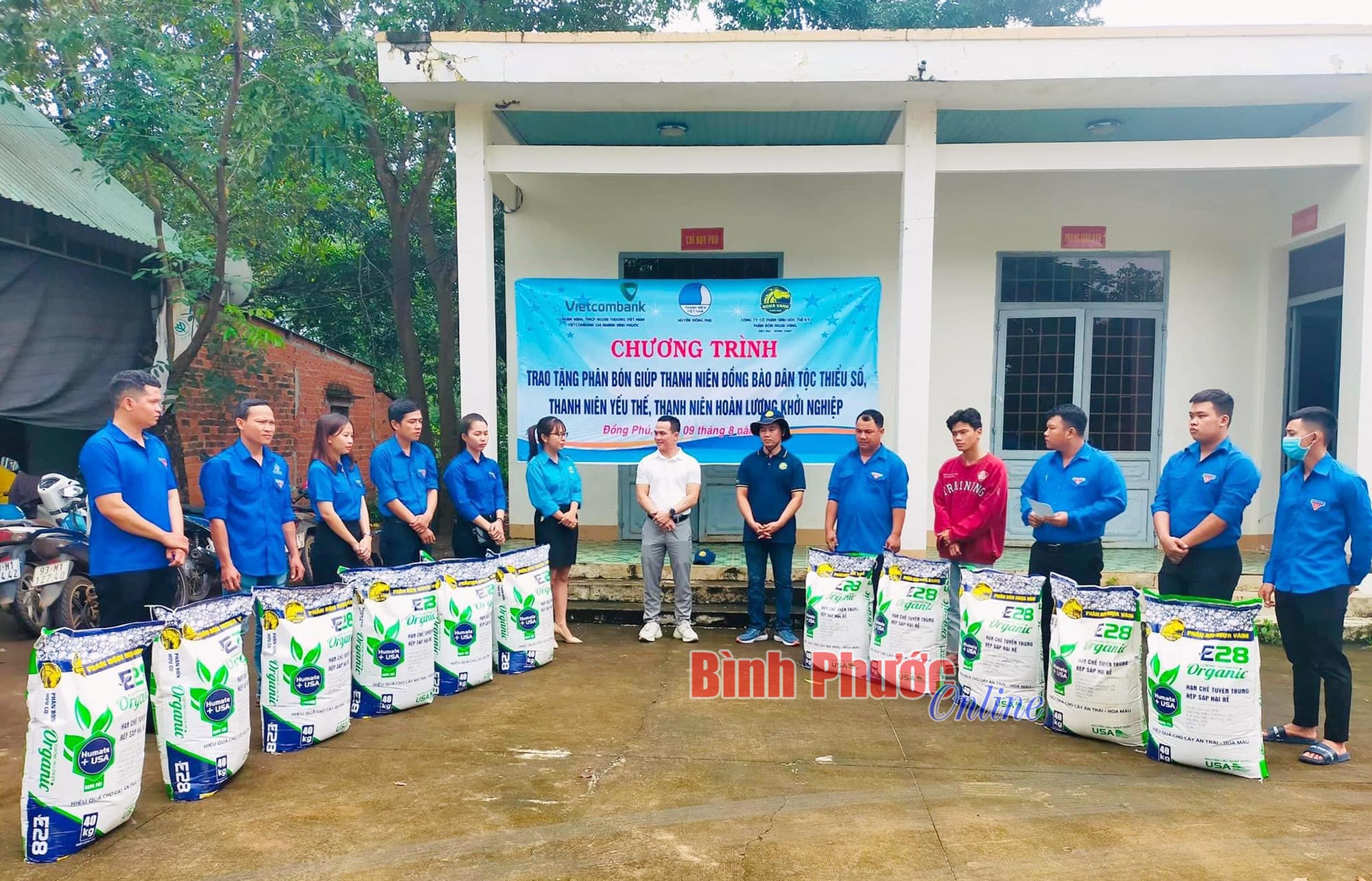 Đồng hành với thanh niên lập nghiệp