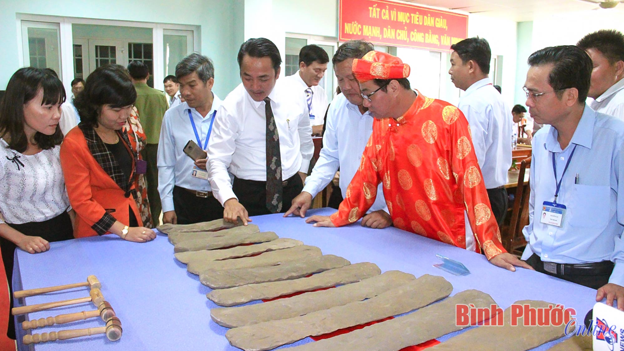 Giữ gìn, phát huy bảo vật quốc gia “đàn đá Lộc Hòa”