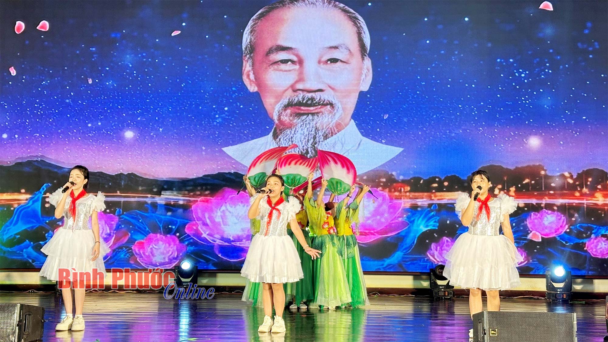 Khai mạc liên hoan nghệ thuật thiếu nhi “Hoa phượng đỏ” năm 2024