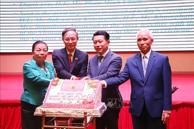 Kỷ niệm 79 năm Quốc khánh 2-9: Thắm tình đoàn kết hữu nghị Việt Nam và các nước