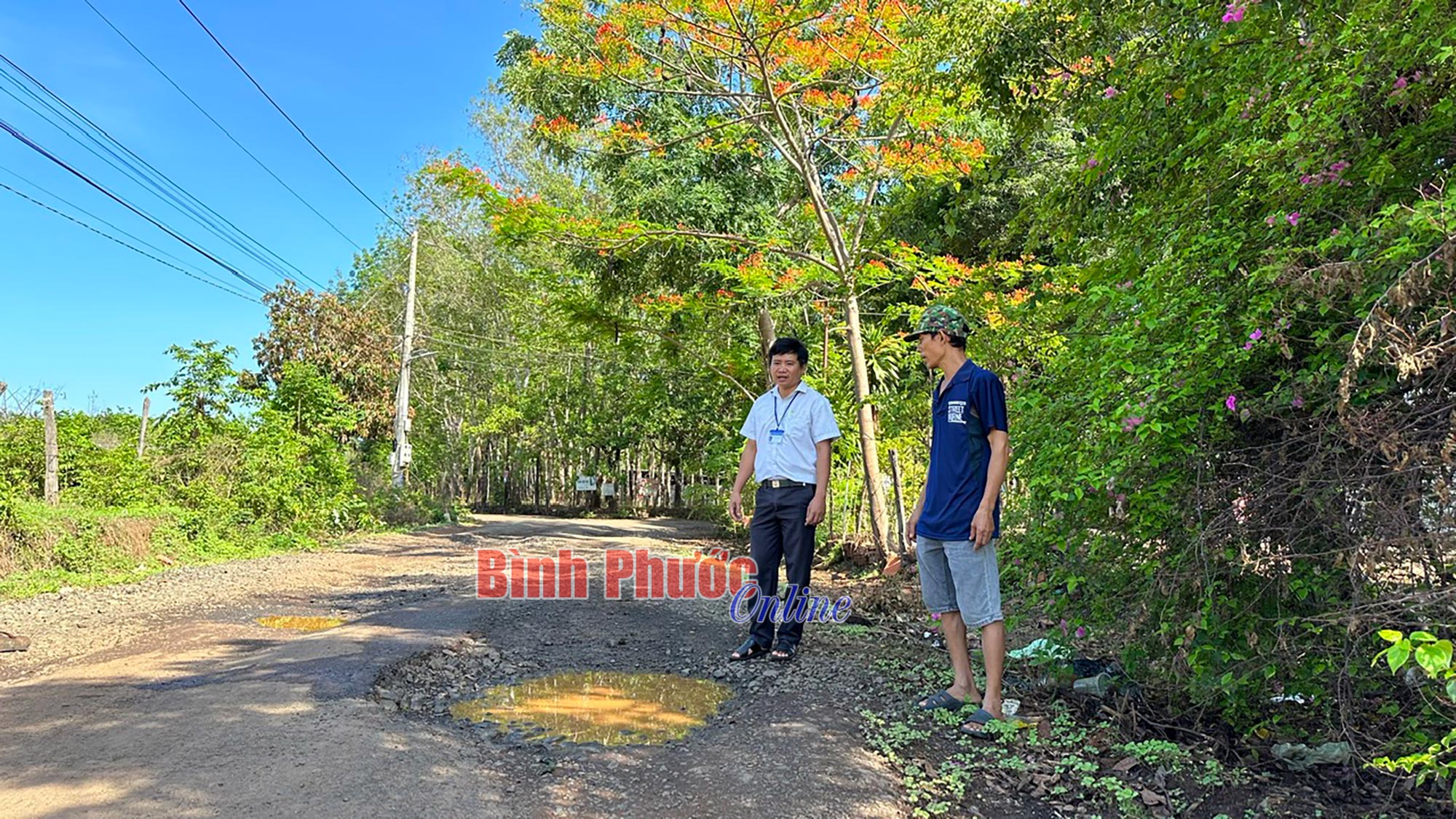 Nhiều tuyến đường ở Lộc Hưng xuống cấp