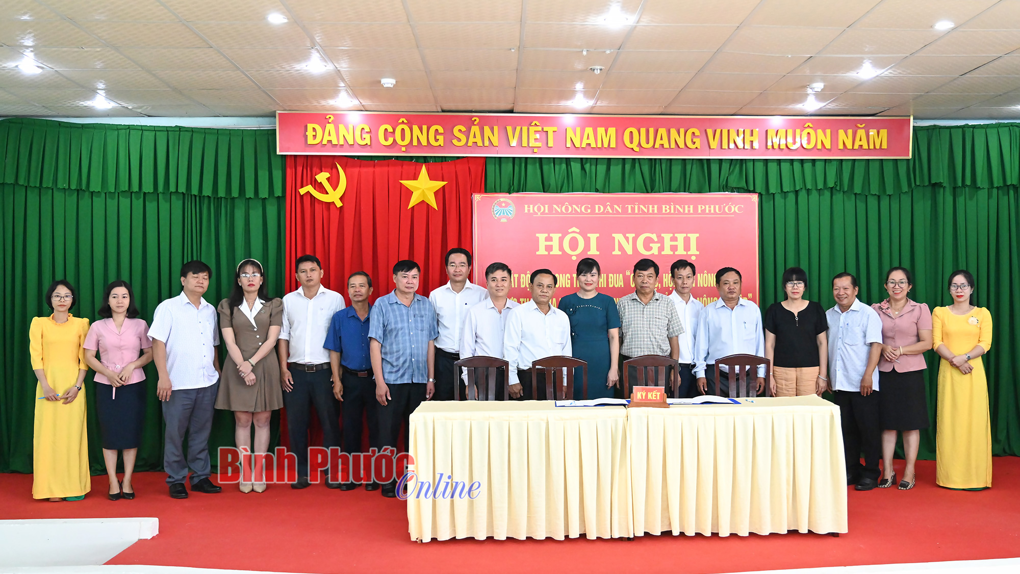 Hội Nông dân tỉnh phát động phong trào thi đua và ký kết hợp tác chuyển đổi số