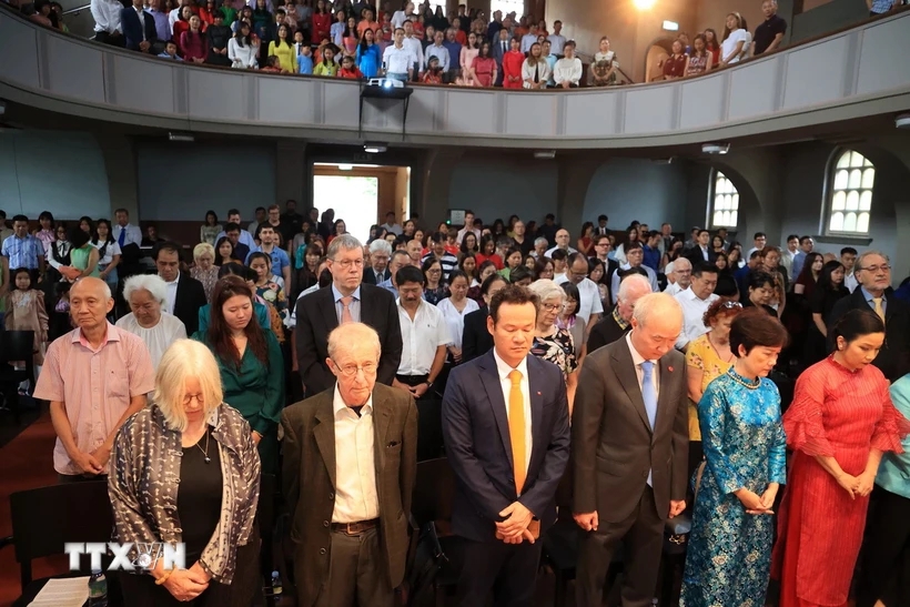 Thắp sáng niềm tự hào về lịch sử hào hùng của dân tộc tại Thụy Sĩ