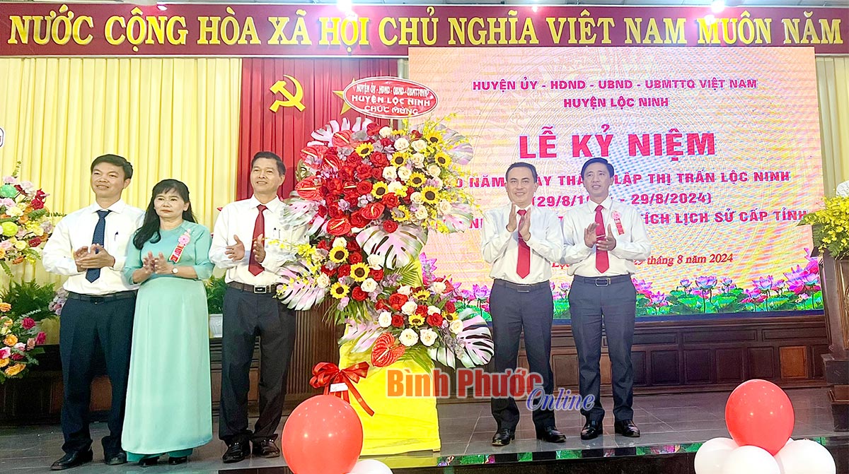 Thị trấn Lộc Ninh kỷ niệm 30 năm thành lập