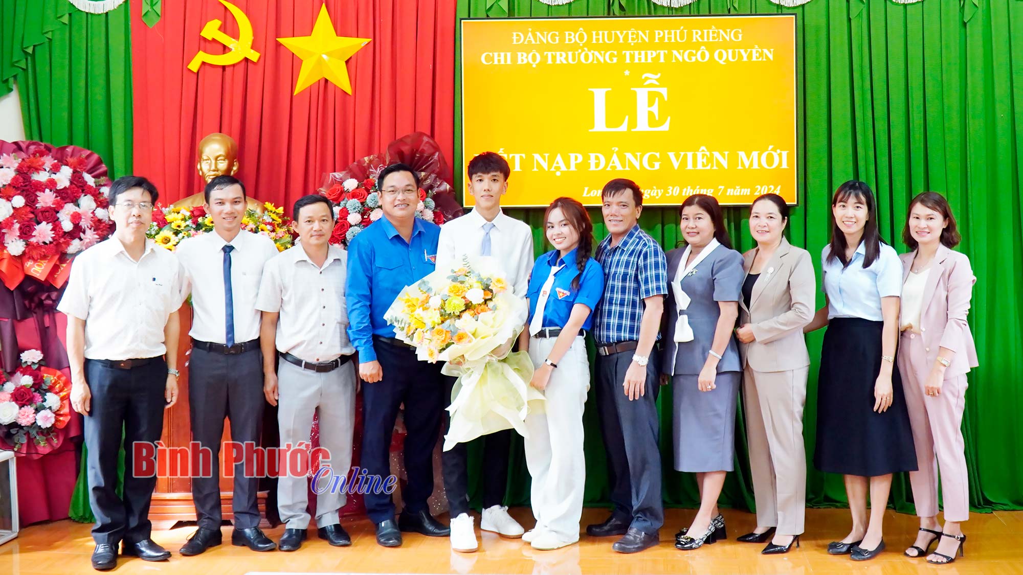 Tự hào đảng viên tuổi 18