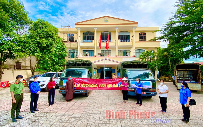 “Chia sẻ yêu thương, vượt qua đại dịch” tiếp sức TP. Hồ Chí Minh