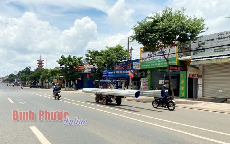 Chở tôn gây nguy hiểm cho người đi đường