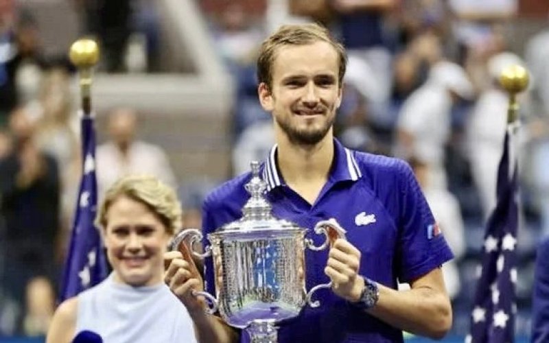 Đánh bại Djokovic, Daniil Medvedev lần đầu tiên vô địch Giải quần vợt Mỹ mở rộng 2021
