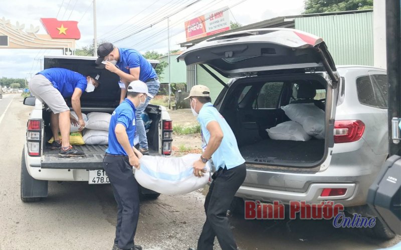 Đồng Phú vì miền Nam ruột thịt