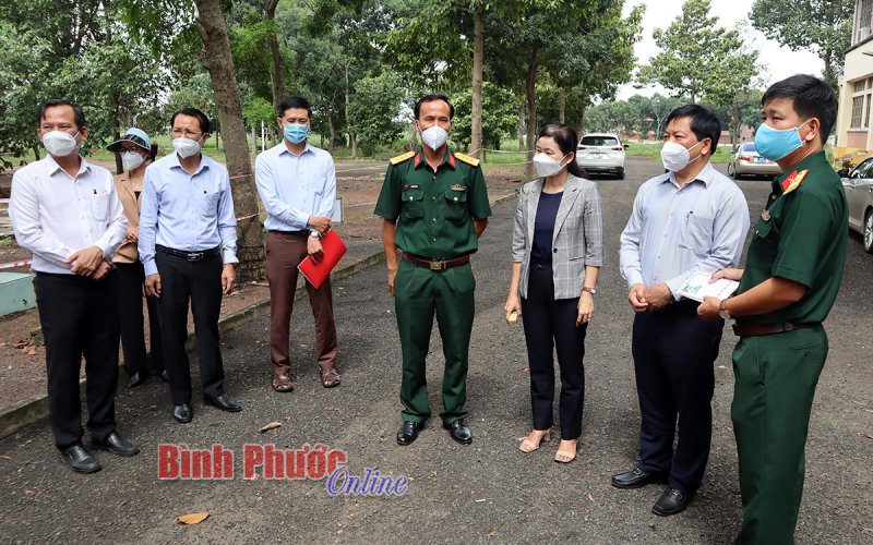 Đồng Xoài giám sát chặt chẽ người từ vùng dịch về