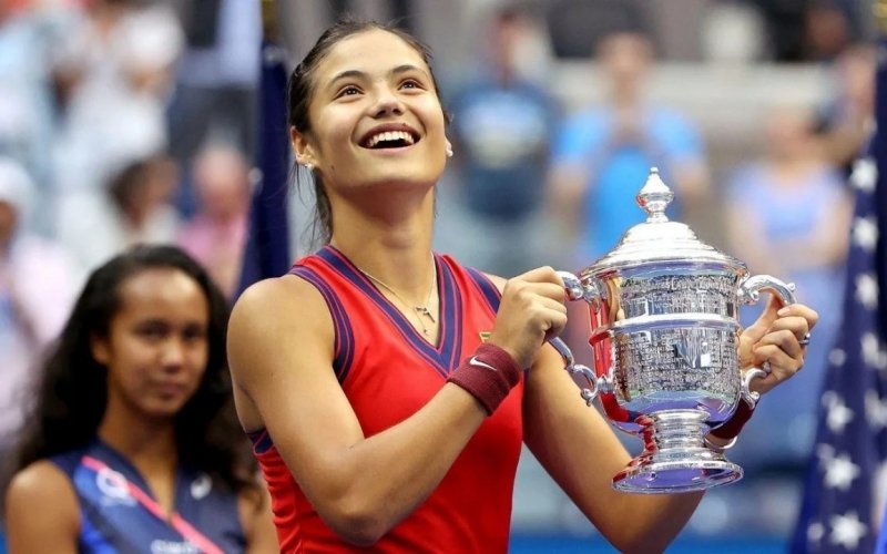 Emma Raducanu vô địch US Open 2021 thật ấn tượng và ngọt ngào ở tuổi 18