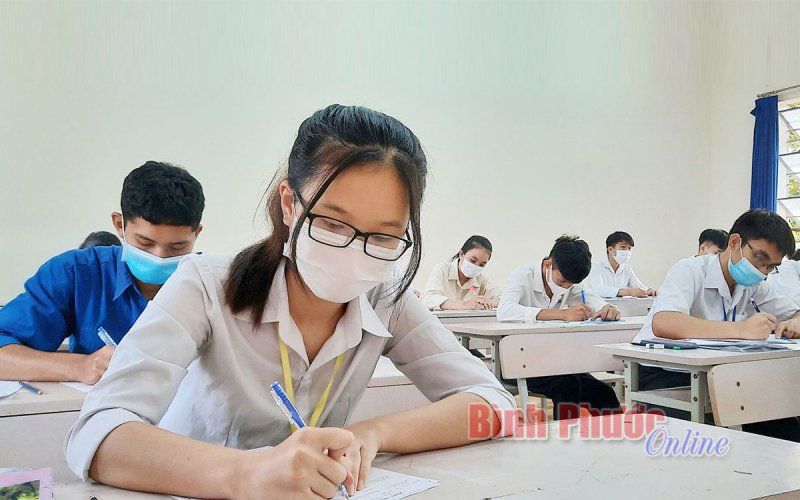 Hỗ trợ học trực tuyến, thực hiện hiệu quả kế hoạch năm học 2021-2022