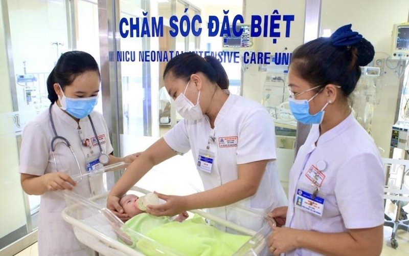 Hỗ trợ tiền cho con sản phụ mắc Covid-19, trẻ em mồ côi do đại dịch