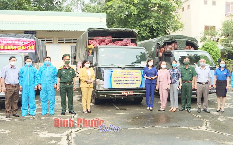 Hơn 45,4 tỷ đồng ủng hộ quỹ vắc xin và phòng chống Covid-19