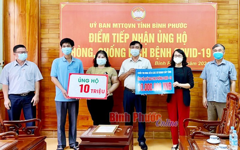 Khối thi đua số 6 "Chia sẻ yêu thương, vượt qua đại dịch" 