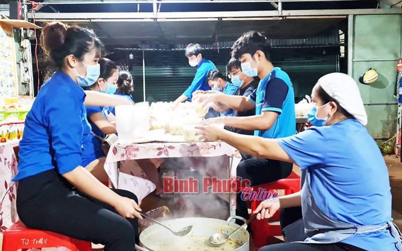 Lan tỏa bữa ăn sáng yêu thương