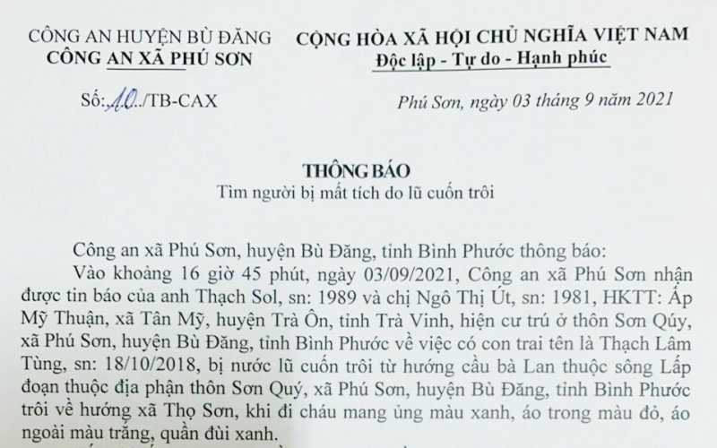 Lực lượng công an Bù Đăng khẩn trương tìm kiếm bé trai 3 tuổi bị lũ cuốn trôi