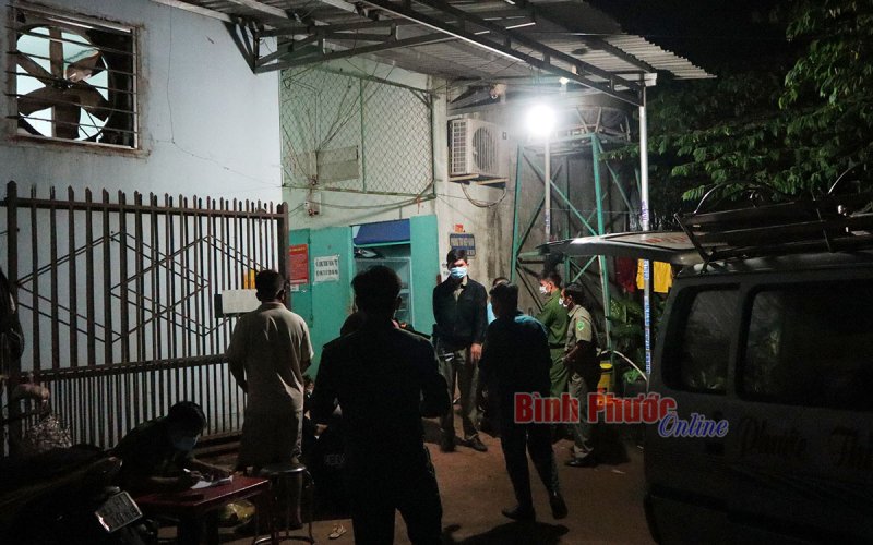 Nam shipper tử vong trong phòng trọ khóa chặt cửa