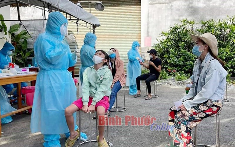 Ngành giáo dục Đồng Xoài tham gia tuyến đầu chống dịch