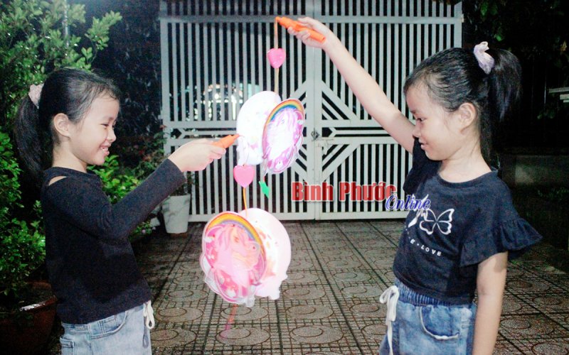 Tết Trung thu vẹn tr&ograve;n y&ecirc;u thương