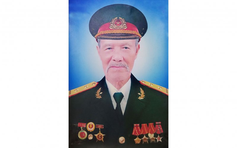 TIN BUỒN