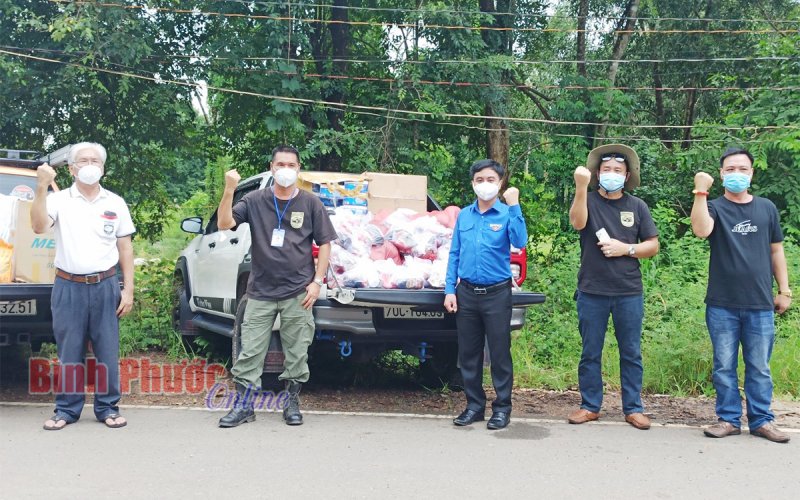 Trao 50 phần quà tới người dân Tây Ninh