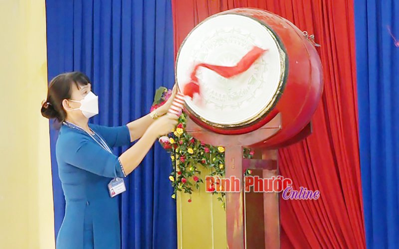Trường dân tộc nội trú - THCS Bình Long khai giảng năm học mới