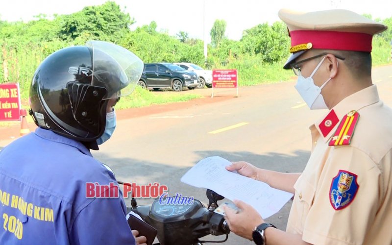 Vững vàng tuyến đầu chống dịch