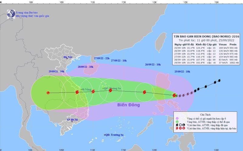 Bão Noru đổi hướng liên tục, giật trên cấp 17 và sẽ đi vào đất liền Trung Bộ ngày 28-9