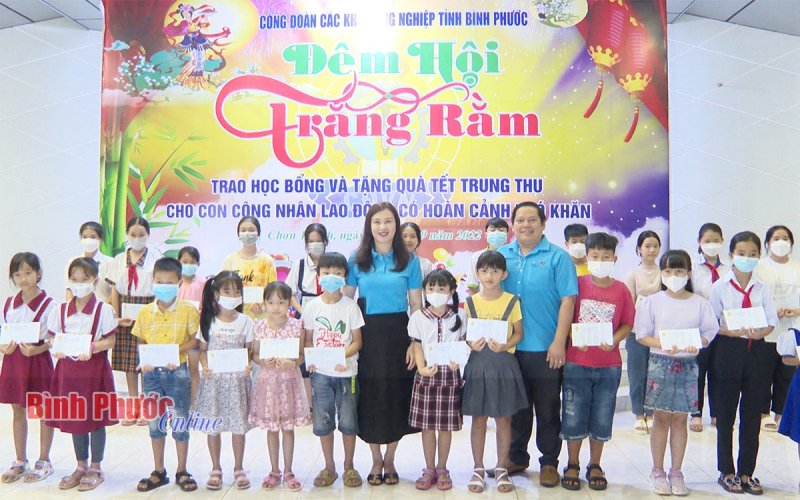 Bình Phước: Tưng bừng “Đêm hội trăng rằm” cho con công nhân, lao động 