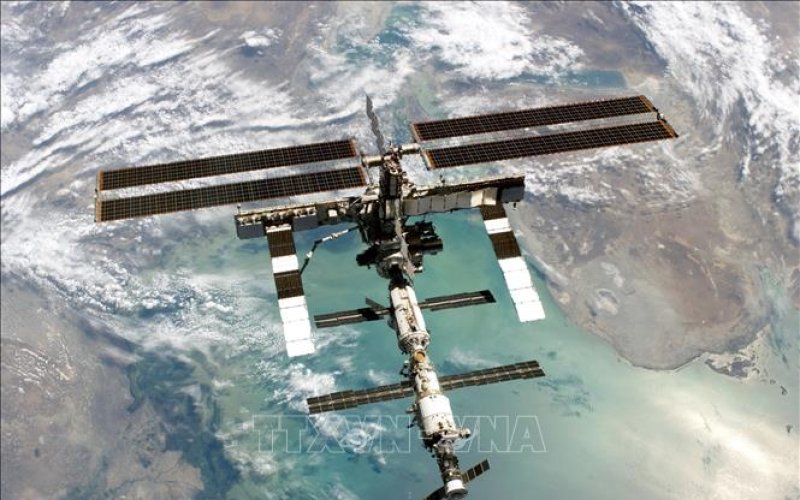 Các nhà du hành vũ trụ Nga trên ISS trở về Trái Đất