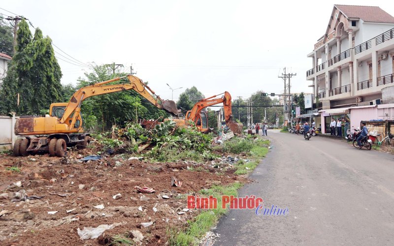 Đồng Xoài thông tuyến đường Nguyễn Chánh sau hơn 10 năm ách tắc