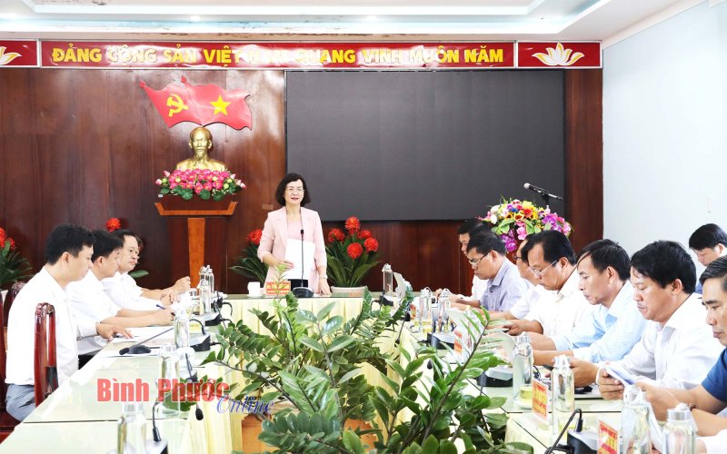 Lãnh đạo tỉnh giám sát việc phát triển ngành điều tại huyện Bù Đăng