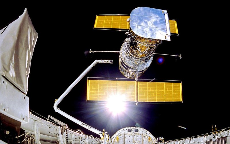 Nghiên cứu nâng độ cao quỹ đạo kính thiên văn Hubble