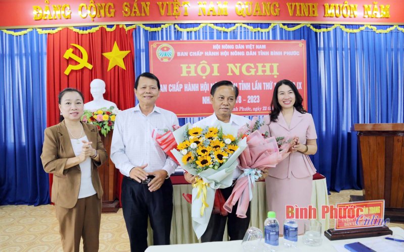 Ông Trần Văn Vinh được bầu giữ chức vụ Chủ tịch Hội Nông dân tỉnh Bình Phước