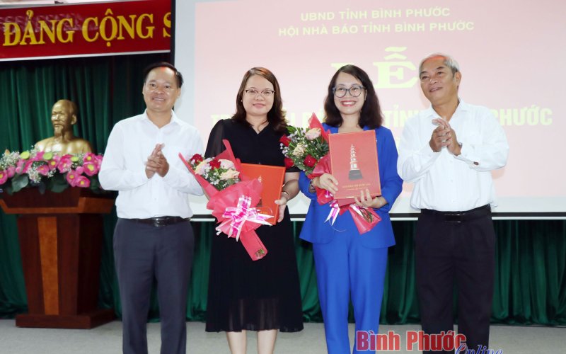 Trao giải báo chí tỉnh Bình Phước lần thứ X năm 2021