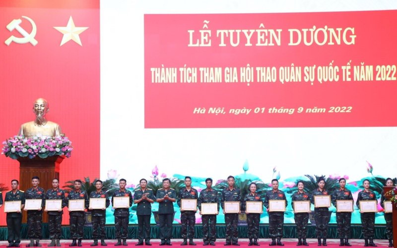 Tuyên dương các tập thể, cá nhân có thành tích xuất sắc tại Army Games