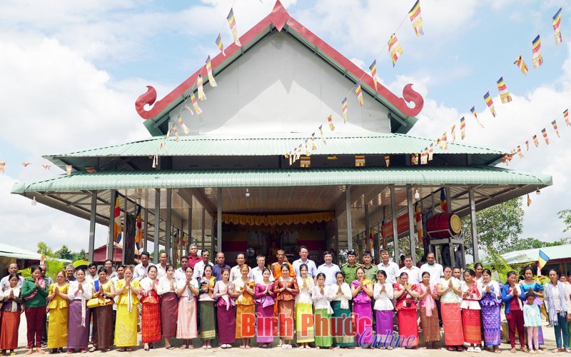 Ủy ban Dân tộc thăm, chúc mừng lễ Sene Dolta tại Lộc Ninh