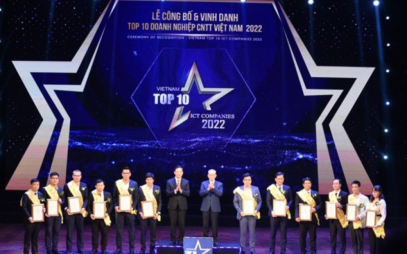 Vinh danh TOP 10 doanh nghiệp công nghệ thông tin Việt Nam 2022